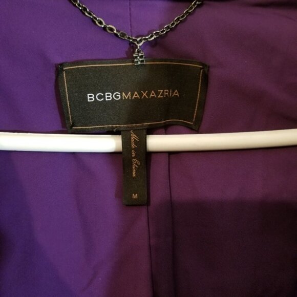 BcbgMaxAzria Woven Short Coat size Medium purple color - Picture 7 of 8